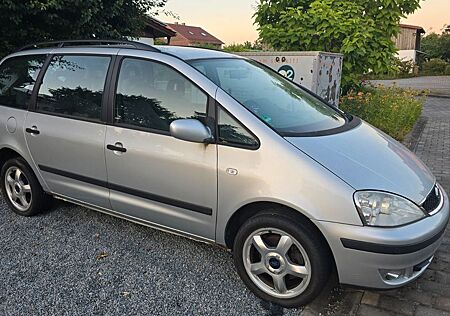 Ford Galaxy 1.9TDI 85 kW Ghia 7-sitzig Autom. Ghia