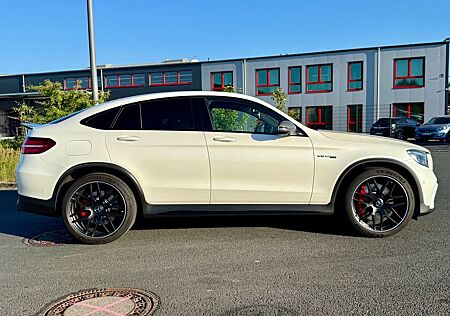 Mercedes-Benz GLC 63 AMG Mercedes-AMG GLC 63s 4MATIC+ Night-&Carbon-Paket