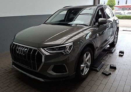 Audi Q3 35 TDI advanced S tronic AHK LED