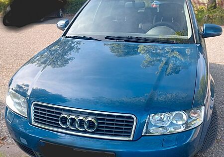 Audi A4 2.0 Avant - Tüv Neu