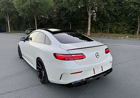 Mercedes-Benz E 400 4MATIC Autom. AGA/BURM/AMGLine/Pano Scheck