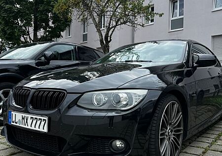 BMW 325i E93 Cabrio M Packet