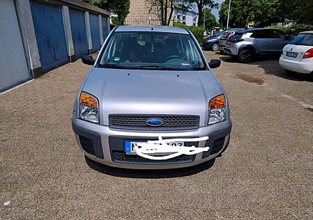 Ford Fusion 1,4 16V + EST +