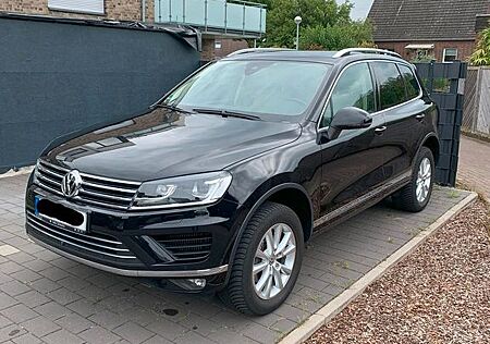 VW Touareg Volkswagen 3.0 V6 TDI SCR Tiptronic -