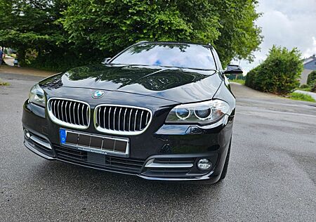 BMW 520d xDrive Touring A - Edition Sport Voll