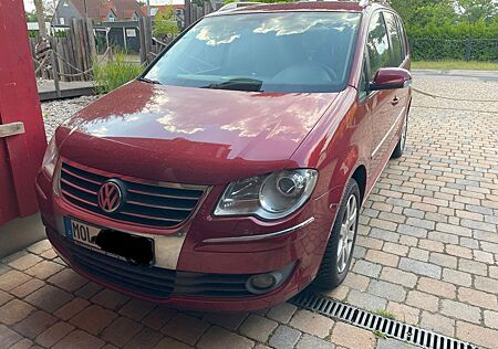 VW Touran Volkswagen 2.0 TDI 103kW DPF -