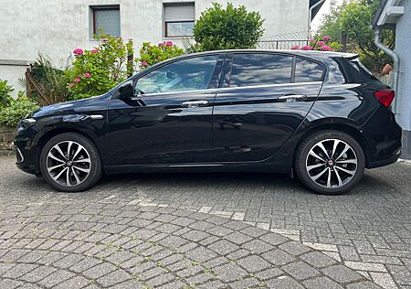 Fiat Tipo 1.6 MultiJet LOUNGE SHG Kamera TÜV27 Scheck