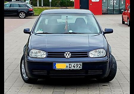 VW Golf Volkswagen - Guter Zustand, Probefahrt möglich!