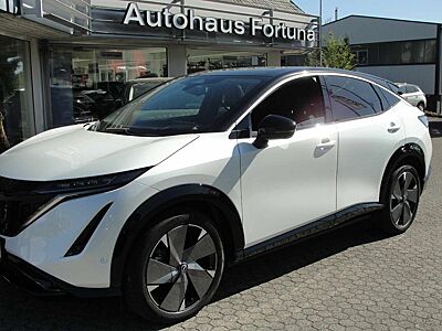 Nissan Ariya Evolve Pack 87 kwh Glasdach 20-Zoll HUD