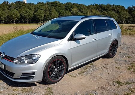 VW Golf Volkswagen VII 1.6 TDI Trendline BMT Variant mit AHK
