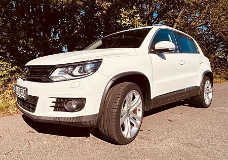 VW Tiguan Volkswagen 2.0 TDI 81kW BlueMot Tech Sport & Sty...