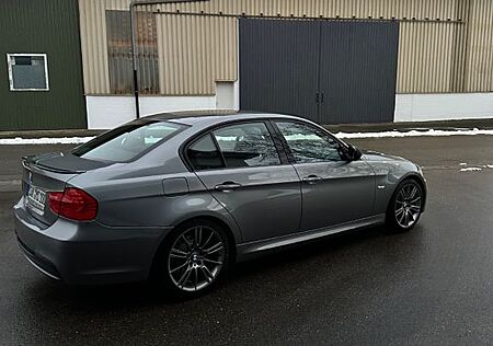 BMW 318i -