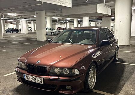 BMW 530i A
