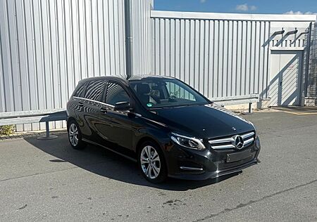 Mercedes-Benz B 200 Automatik LED*1.Hand,Leder,Sitzhzg, Navi*