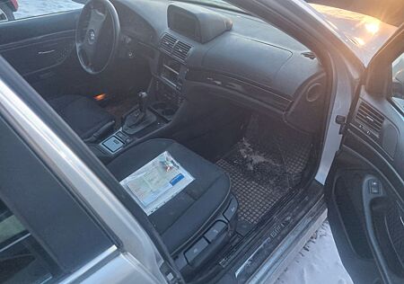 BMW 525d A touring -