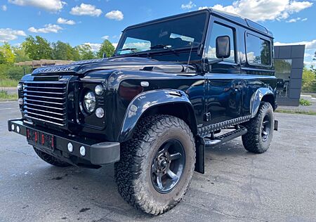 Land Rover Defender 90 Standheizung Kamera LED Recaro