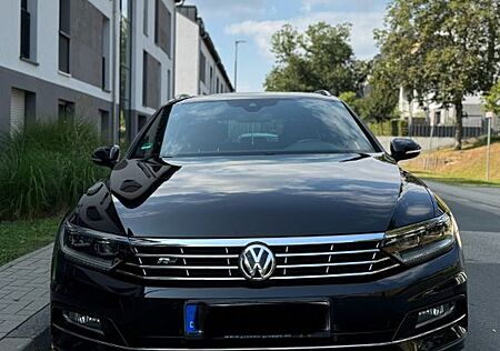 VW Passat Variant Volkswagen 2.0 TDI R-LINE