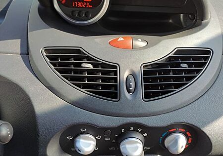 Renault Twingo Authentique 1.2 60 Authentique