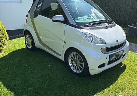Smart ForTwo Cabriolet Leder 52kw mhd