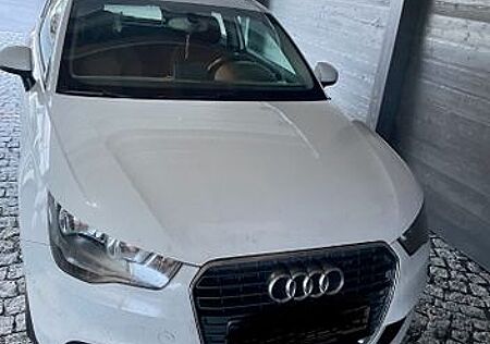 Audi A1 1.2 TFSI Ambition Ambition