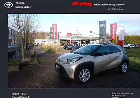 Toyota Aygo (X) Pulse Allwetterreifen Sitzheizung Kamera