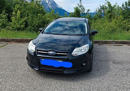 Ford Focus 1,0 EcoB. 92kW Champions Edit. Turnier...