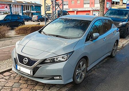Nissan Leaf 150 PS 40KWH N-CONNECTA inkl. CCS2 Adapter