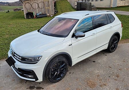 VW Tiguan Allspace Volkswagen 2.0 TSI R-Line DSG 4MOTIONN