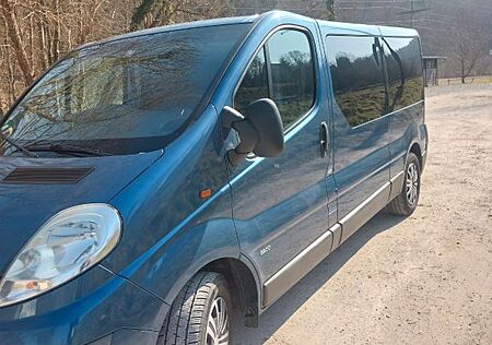 Opel Vivaro 9 Sitzer, L2H1, Anhängerkupplung