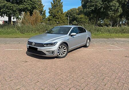 VW Passat gebraucht kaufen VW Passat Volkswagen 1.4 TSI DSG GTE Highline **EXPORT**