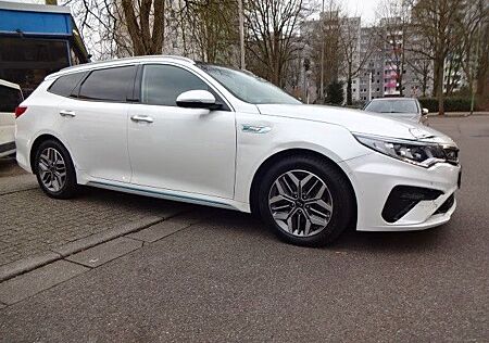 Kia Optima 2.0 GDI Plug-in Hyb. Panorana,LED.Kamera,