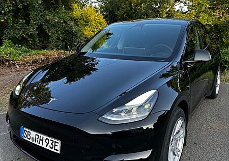 Tesla Model Y Hinterradantrieb RWD