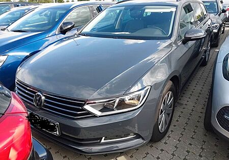 VW Passat Variant Volkswagen 2.0 TDI SCR Trendline Variant