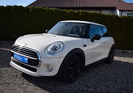 Mini ONE FIRST | SITZHZ | DISPLAY | 1.HAND | AMBIENTE