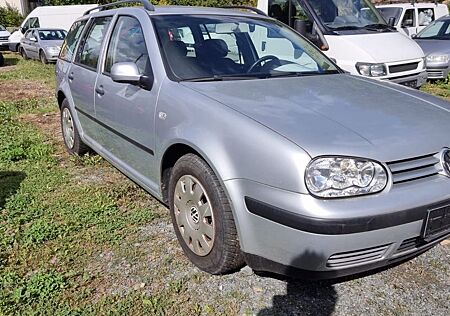 VW Golf Volkswagen Basis