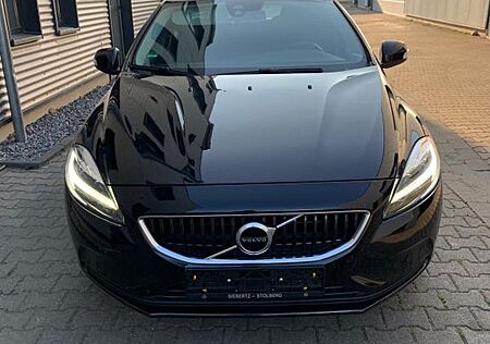 Volvo V40 D2 TOP !!