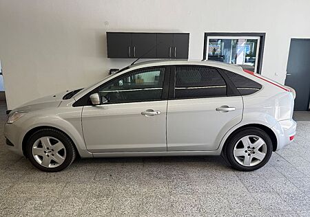 Ford Focus Lim. Style HU Neu Top