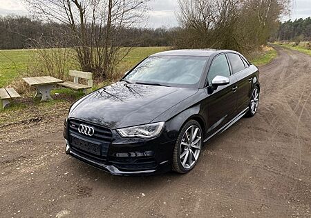 Audi S3 2.0 TFSI quattro - B&O RS-Sitze LED