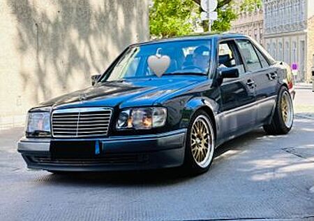 Mercedes-Benz E 500 500E W124