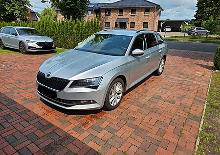 Skoda Superb Comby Style|DSG|Kessy|STHZ|ACC|Canton