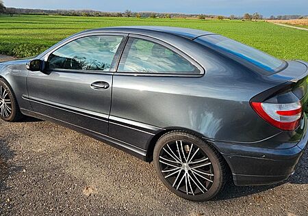 Mercedes-Benz CLK 320 CL 320 Sportcoupé Automatic