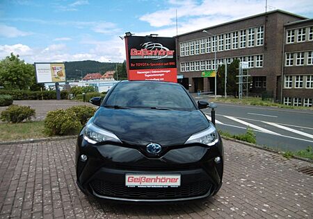 Toyota C-HR Hybrid Team D