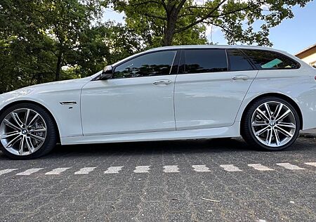 BMW M550d xDrive Touring A M