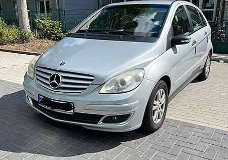 Mercedes-Benz B 150 -