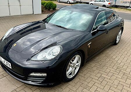 Porsche Panamera S