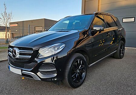 Mercedes-Benz GLE 250 d 4MATIC - Distronic - 9G-Tronic- AHK