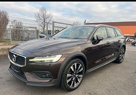 Volvo V60 CC V60 Cross Country D3, AHK, ACC AWD Geartronic P