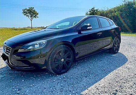 Volvo V40 D2 LINJE YOU! *inkl. Winterreifen*