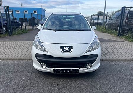 Peugeot 207 Urban Move 1,4 l / 97 TKM