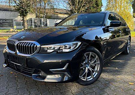 BMW 320e Touring Luxury Line - Top Zustand